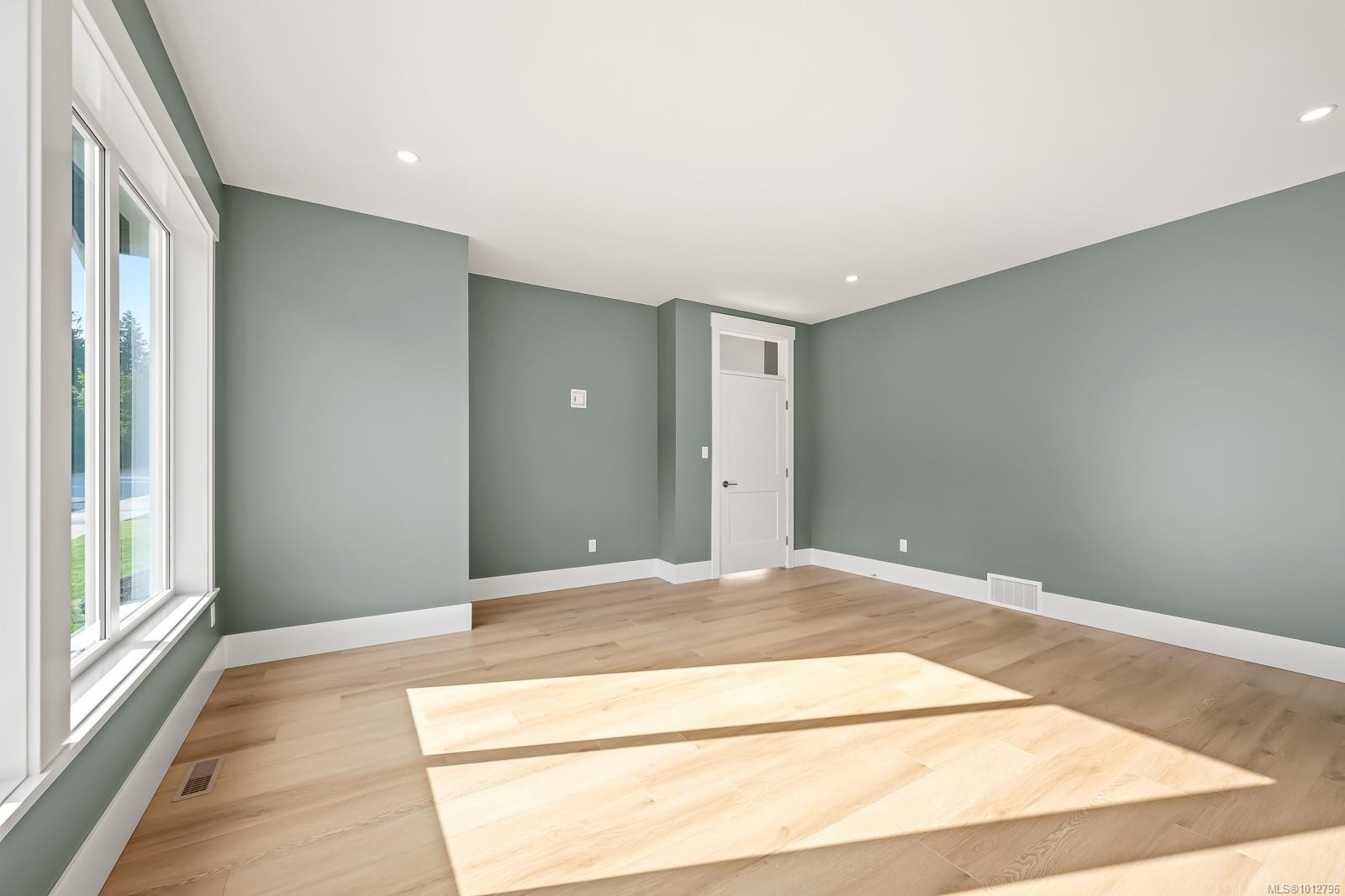 3989 Buckstone Rd, Courtenay, BC