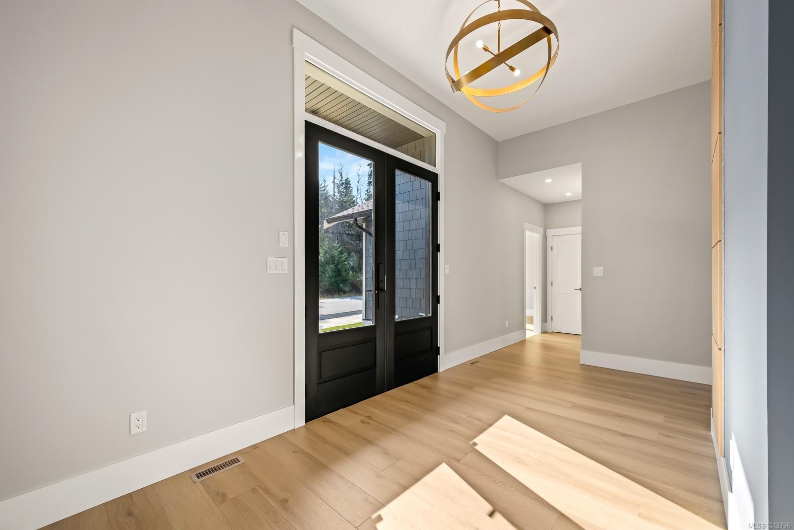 3989 Buckstone Rd, Courtenay, BC