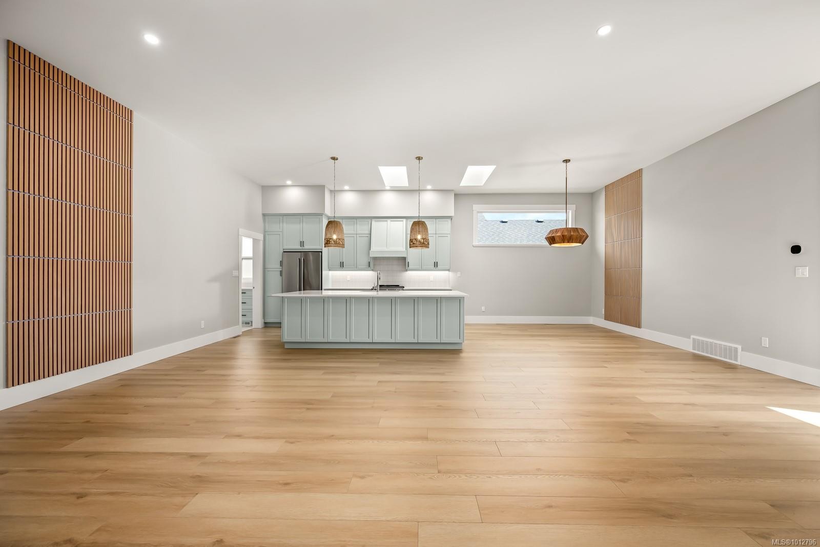 3989 Buckstone Rd, Courtenay, BC