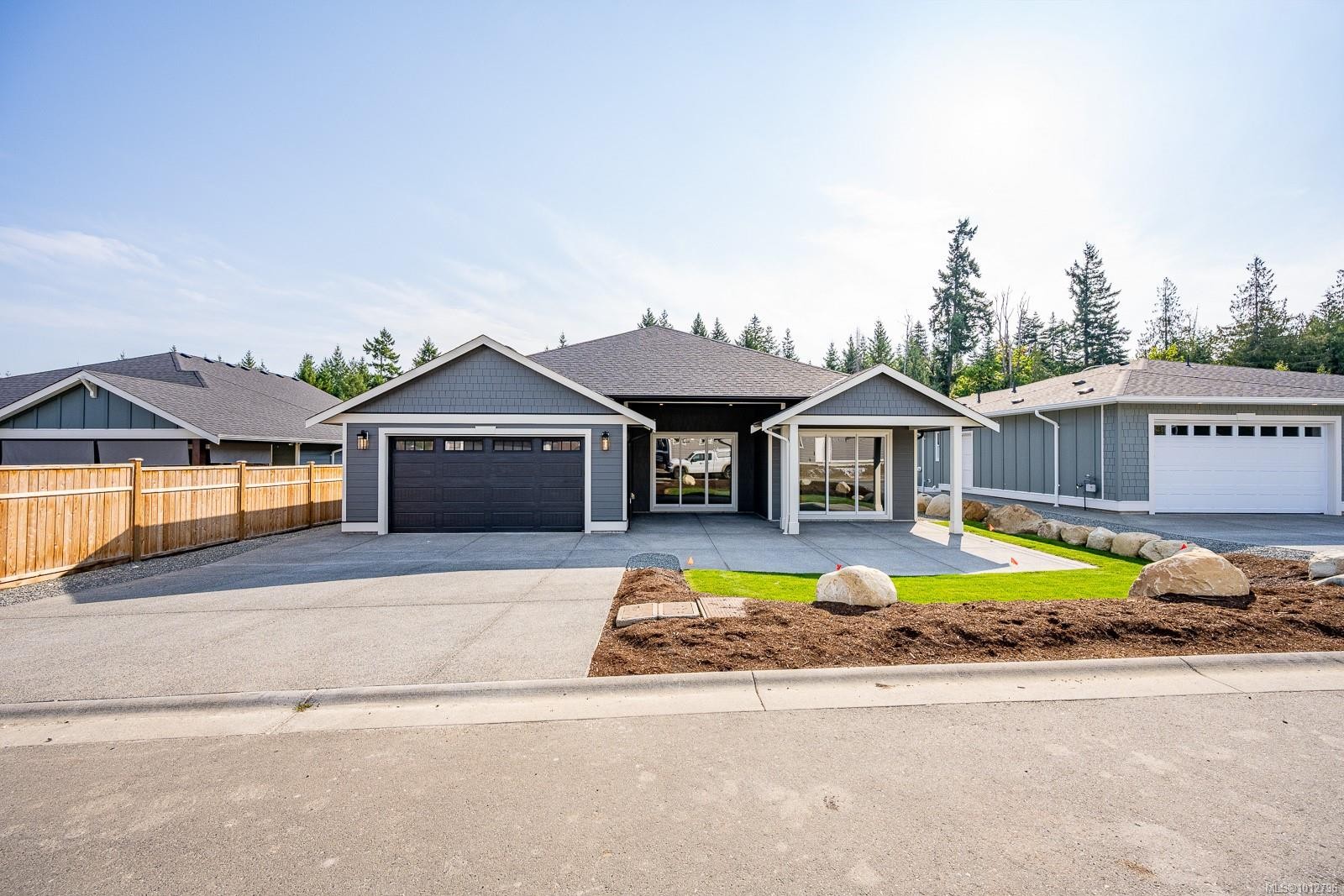3989 Buckstone Rd, Courtenay, BC