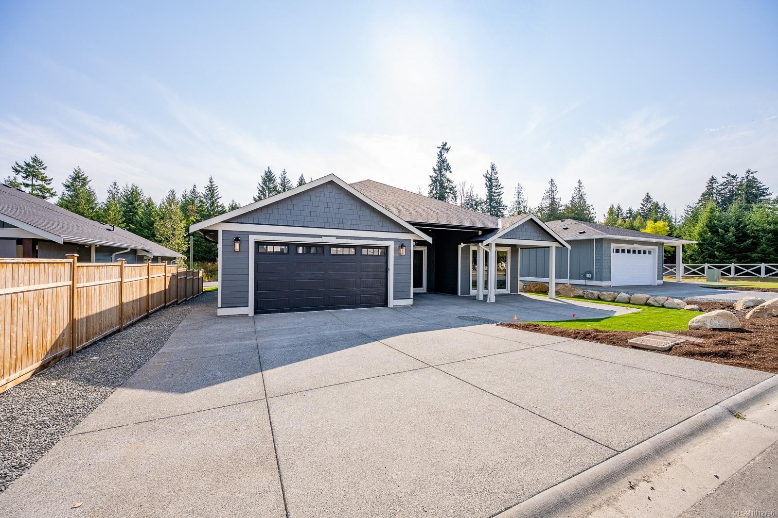 3989 Buckstone Rd, Courtenay, BC