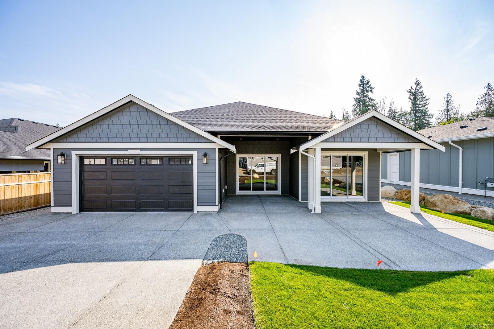 3989 Buckstone Rd, Courtenay, BC