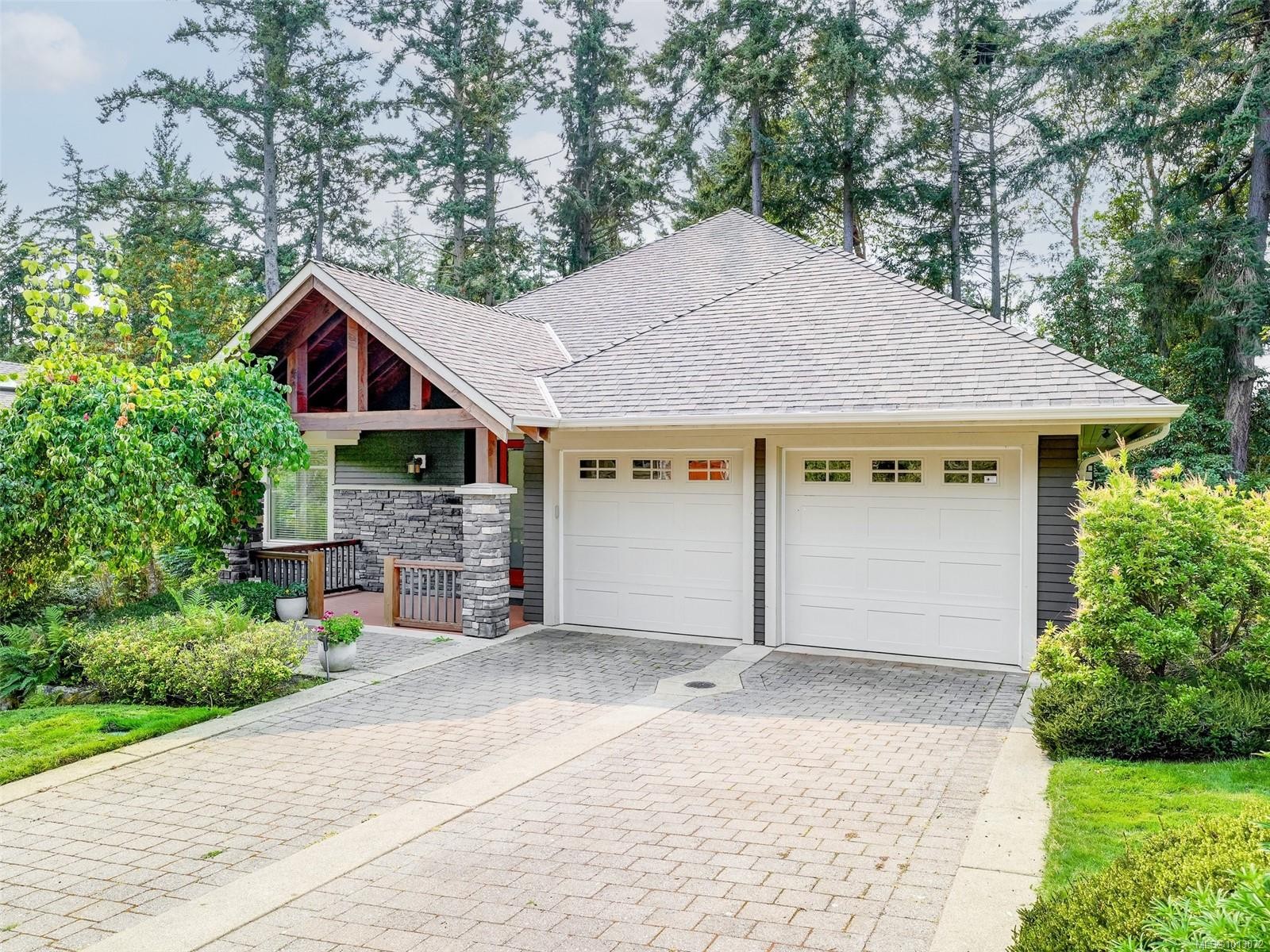 1266 Oceanwood Lane, Saanich, BC