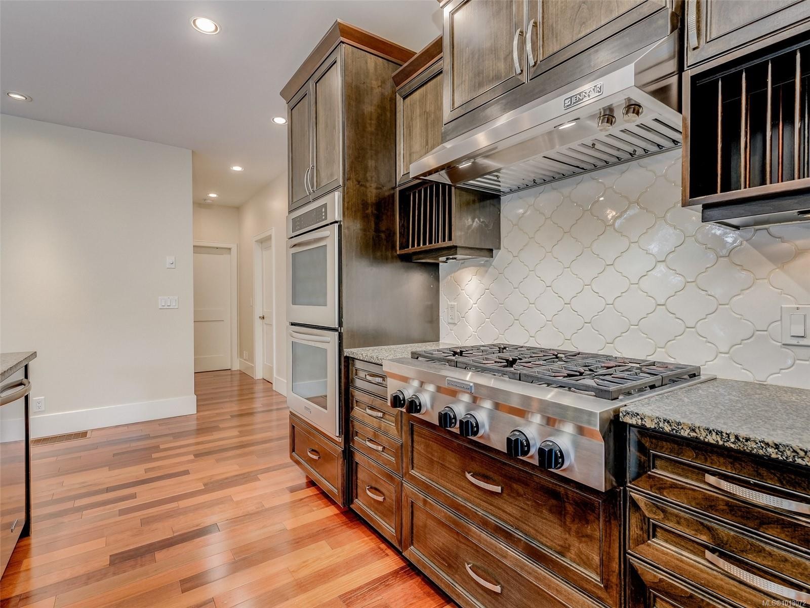 1266 Oceanwood Lane, Saanich, BC