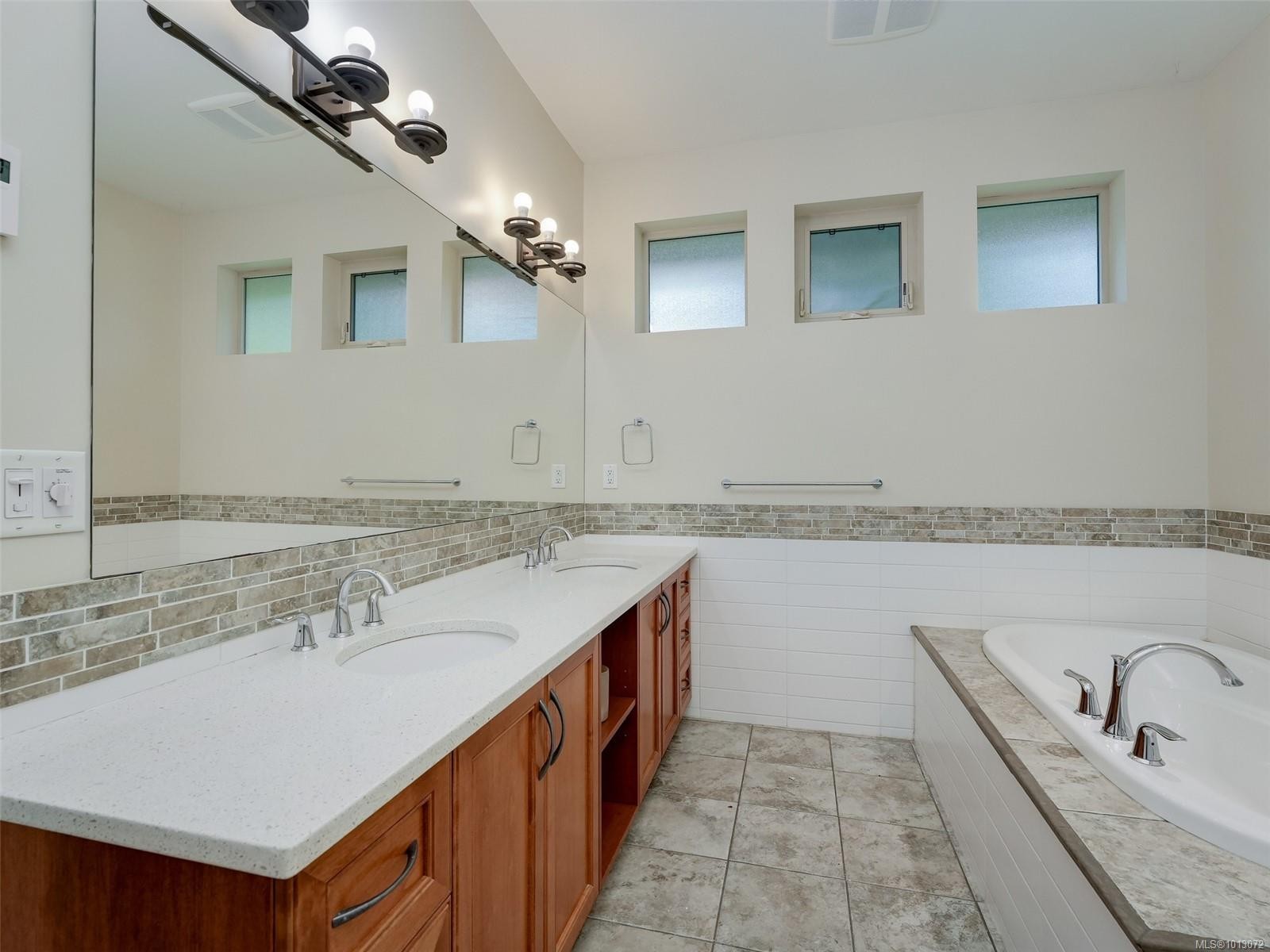 1266 Oceanwood Lane, Saanich, BC