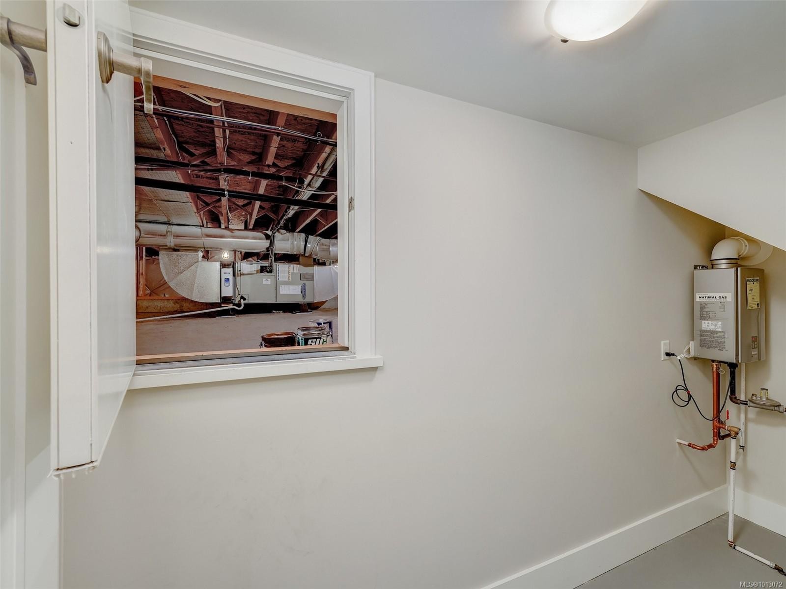 1266 Oceanwood Lane, Saanich, BC