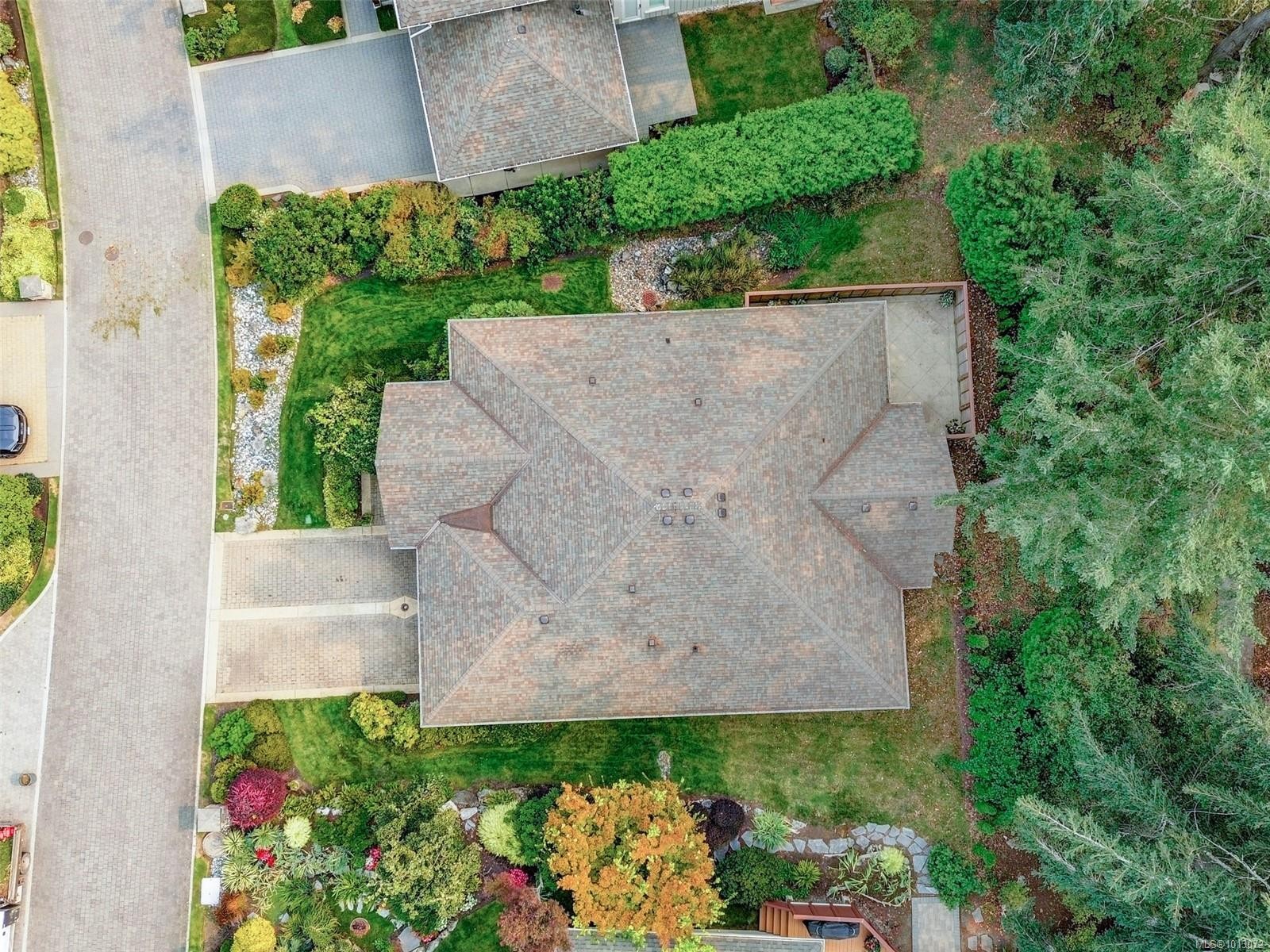 1266 Oceanwood Lane, Saanich, BC