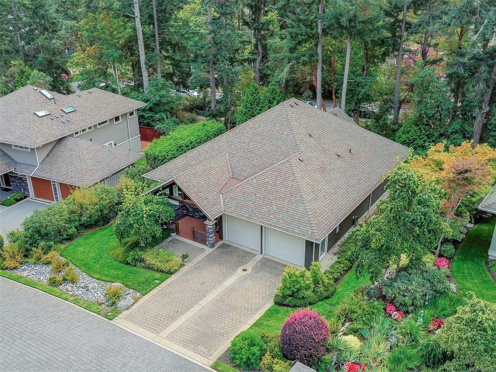 1266 Oceanwood Lane, Saanich, BC