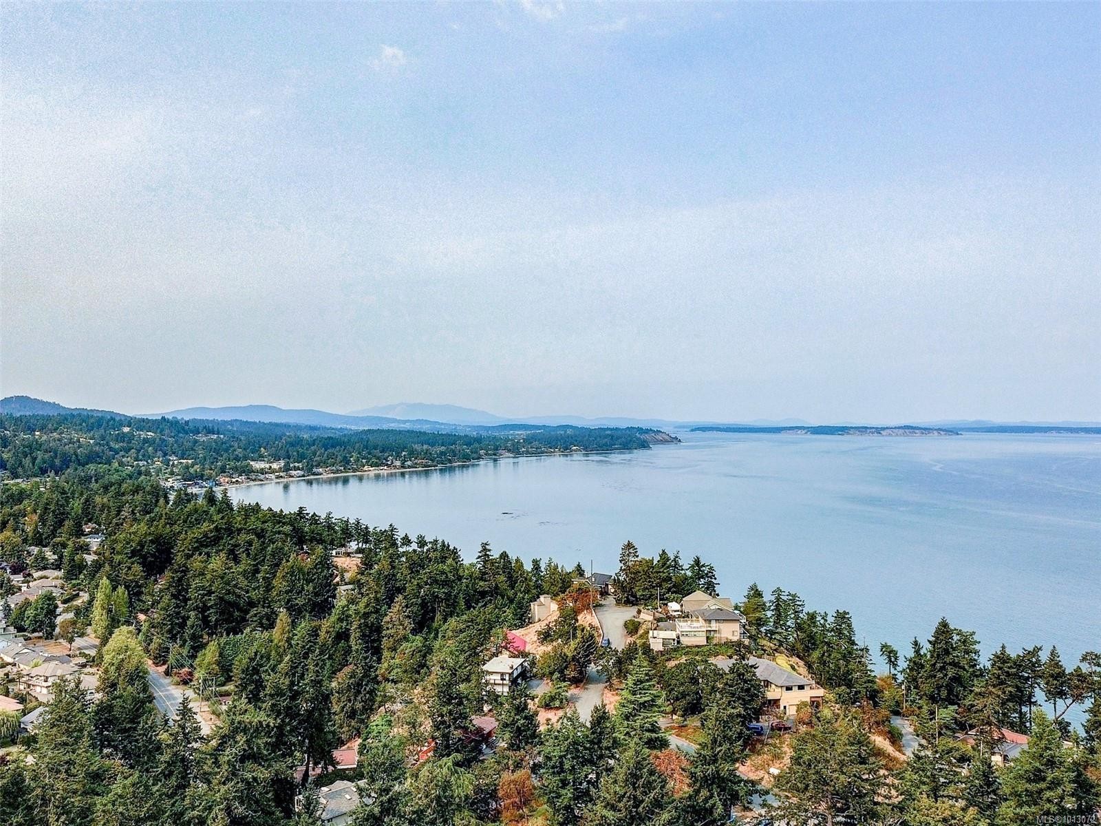 1266 Oceanwood Lane, Saanich, BC