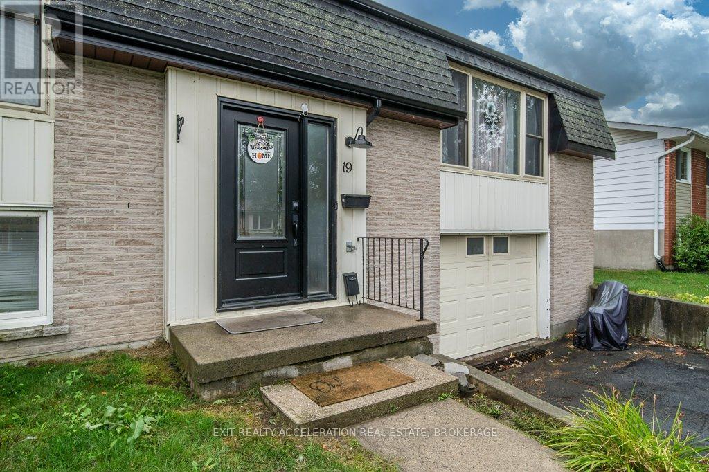 19 Mortensen Drive, Loyalist (Amherstview), ON - Outdoor With Exterior