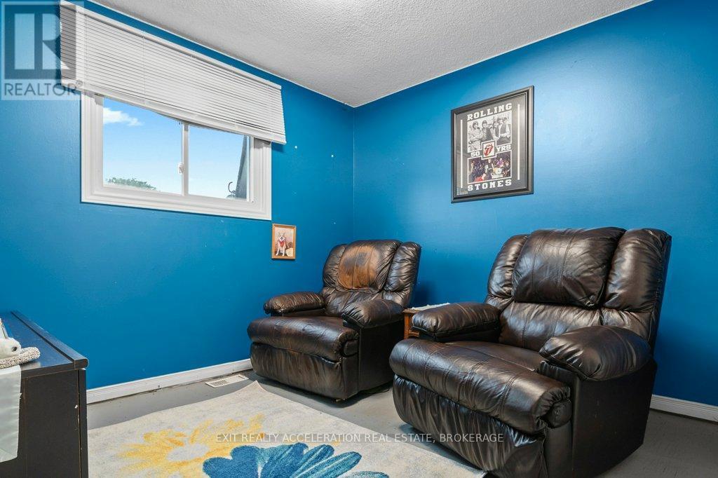 19 Mortensen Drive, Loyalist (Amherstview), ON - Indoor