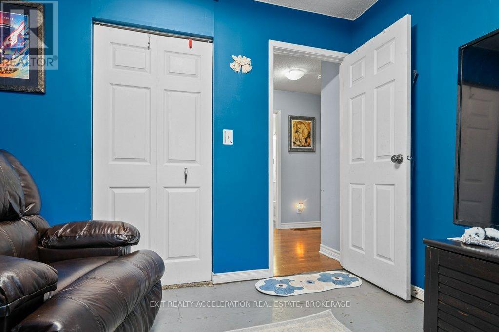 19 Mortensen Drive, Loyalist (Amherstview), ON - Indoor