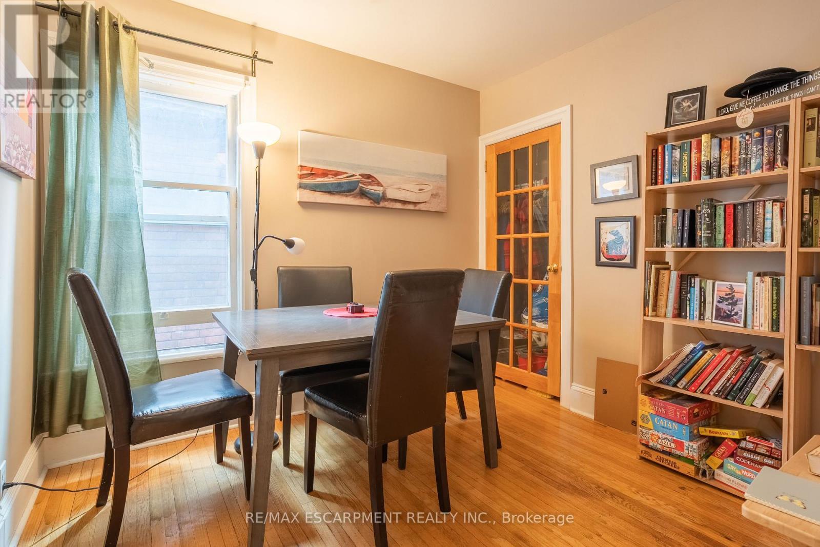 175 Burris Street, Hamilton, ON - Indoor Photo Showing Dining Room