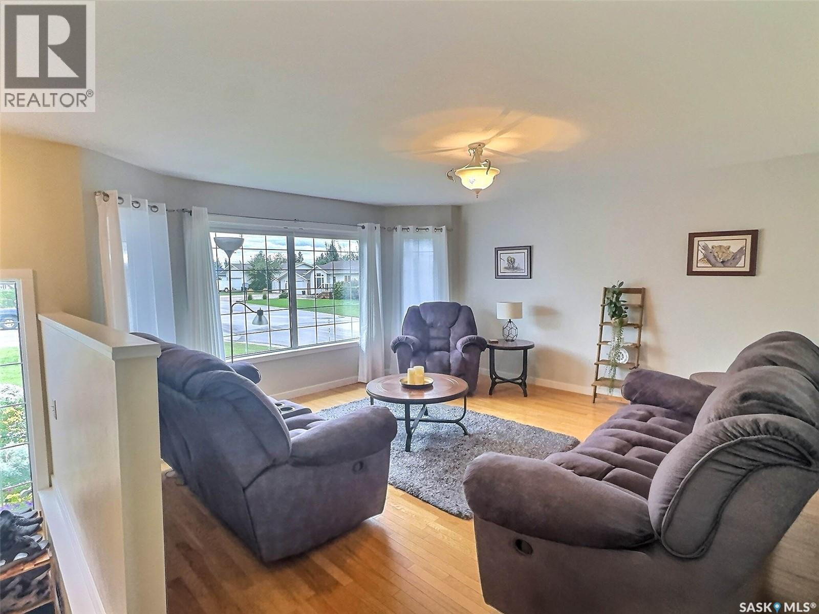 2 Poplar Place, Birch Hills, SK - Indoor Photo Showing Living Room