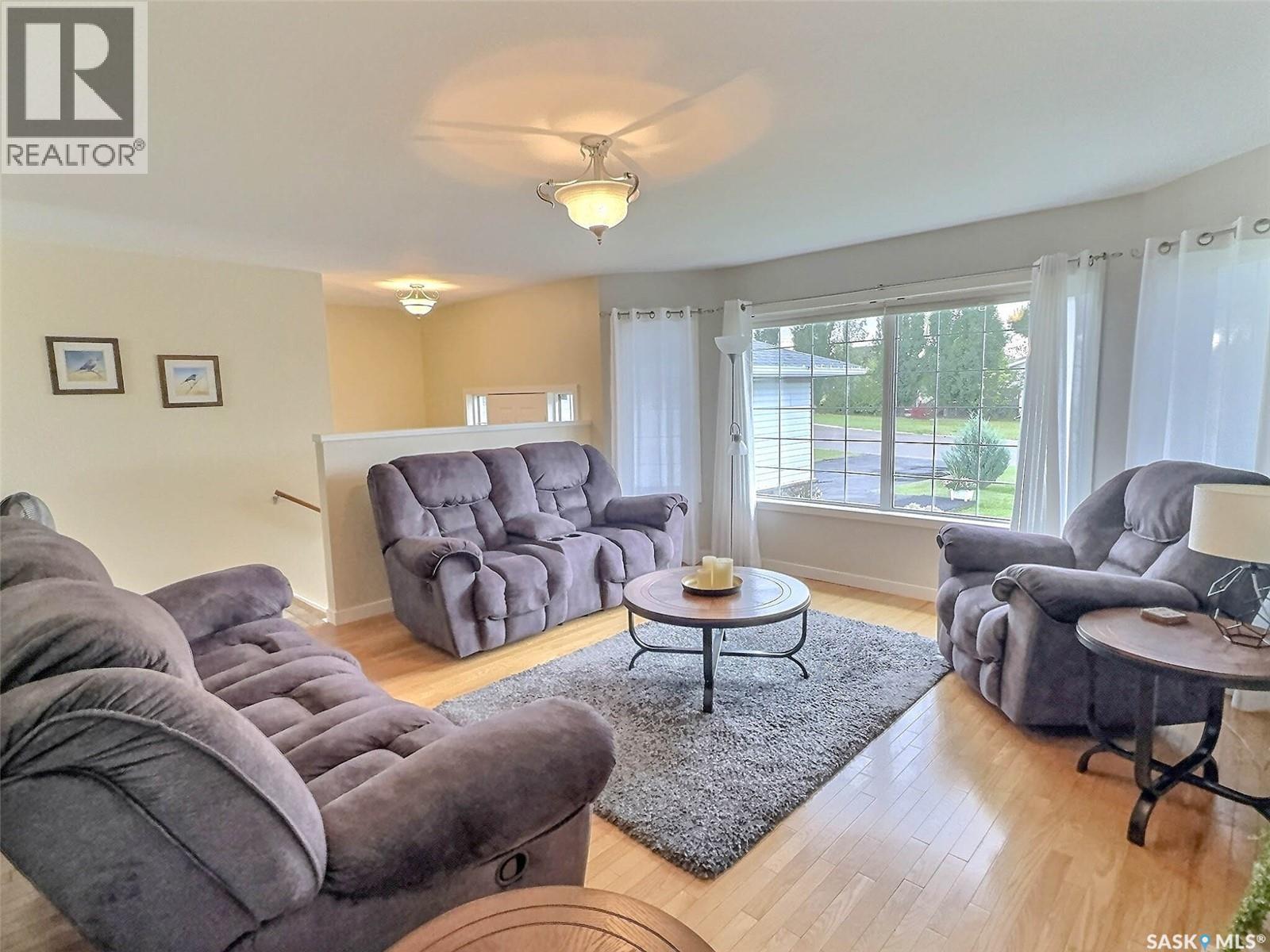 2 Poplar Place, Birch Hills, SK - Indoor Photo Showing Living Room