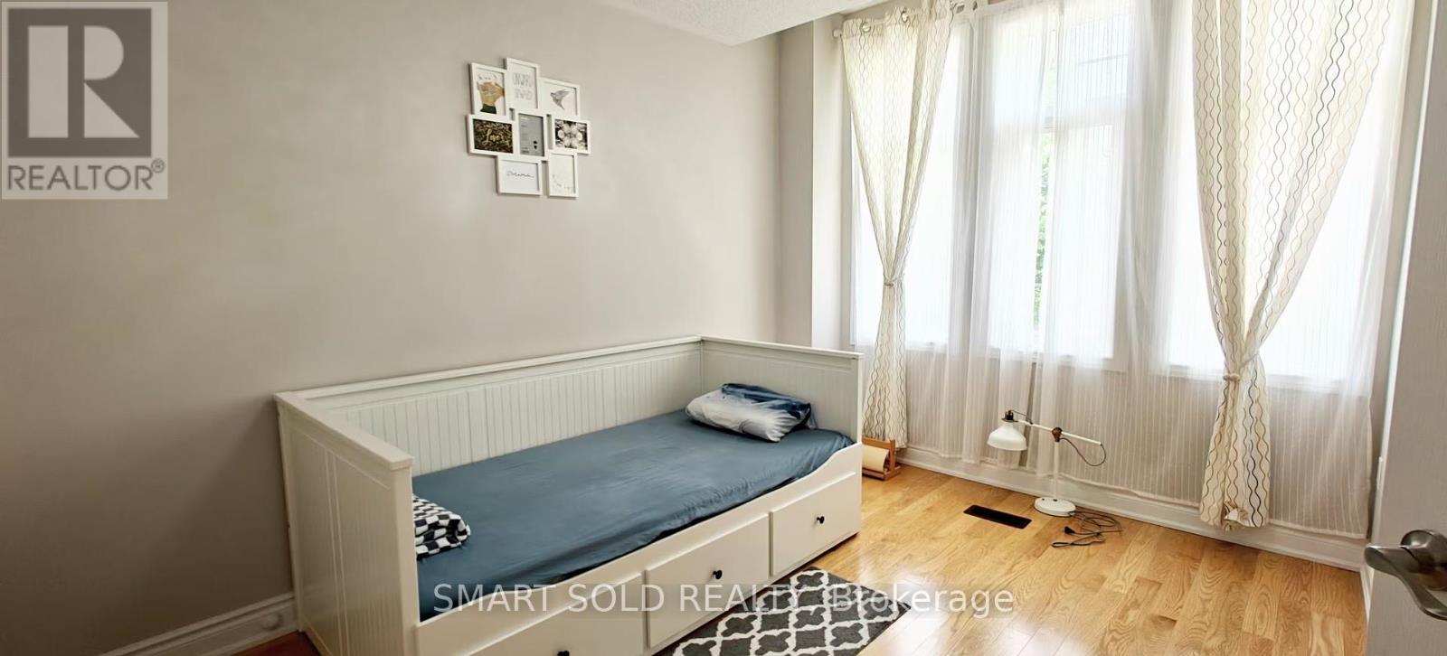 111 Park Place Drive, Markham, ON - Indoor Photo Showing Other Room