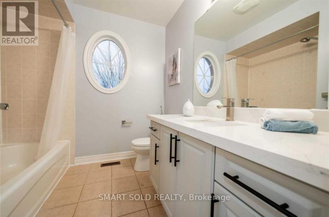 111 Park Place Drive, Markham, ON - Indoor Photo Showing Bathroom