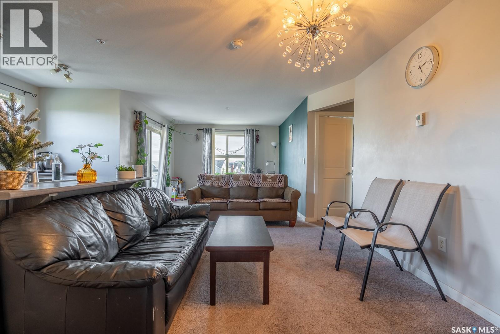 2320 5500 Mitchinson Way, Regina, SK - Indoor Photo Showing Living Room