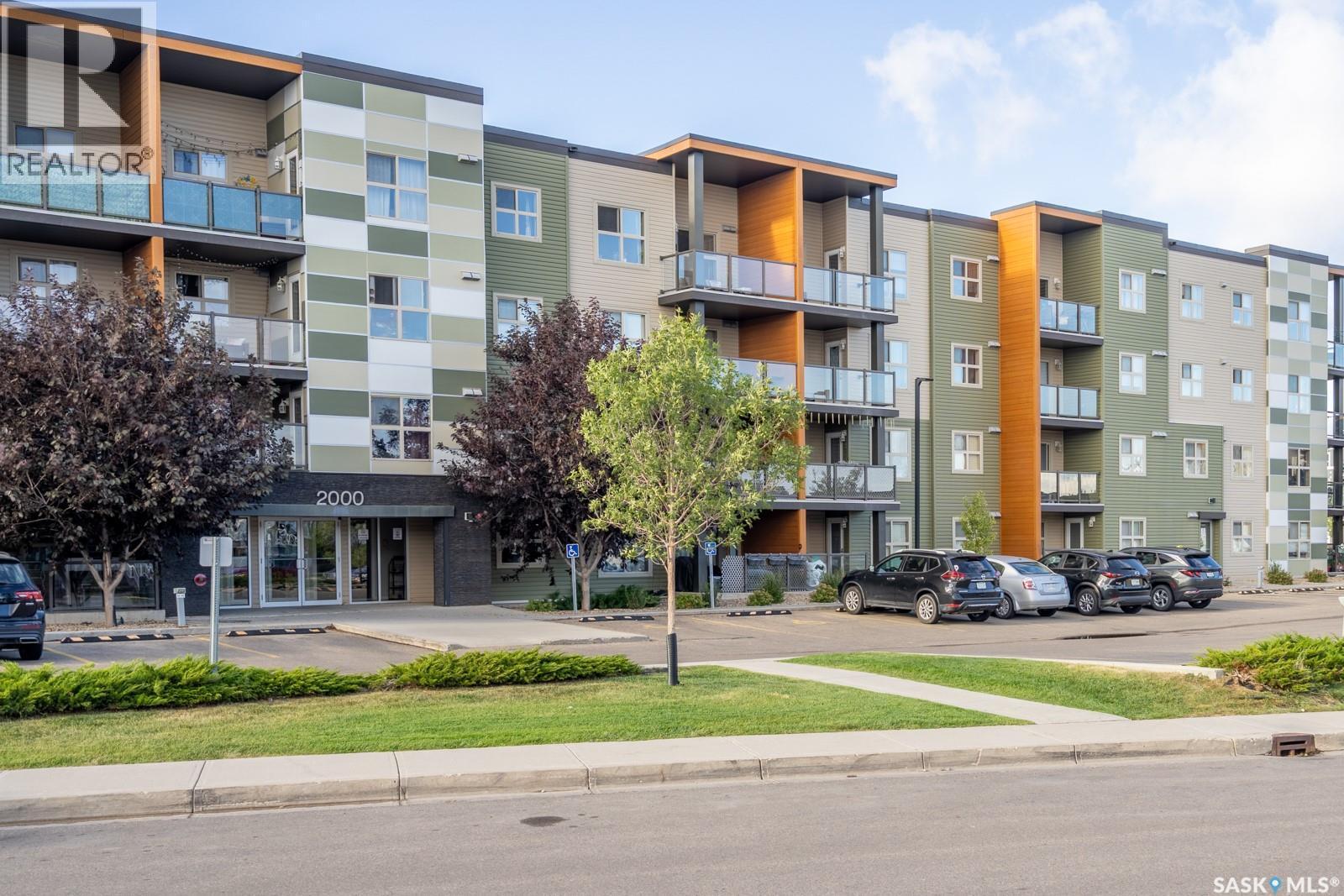 2320 5500 Mitchinson Way, Regina, SK - Outdoor With Facade