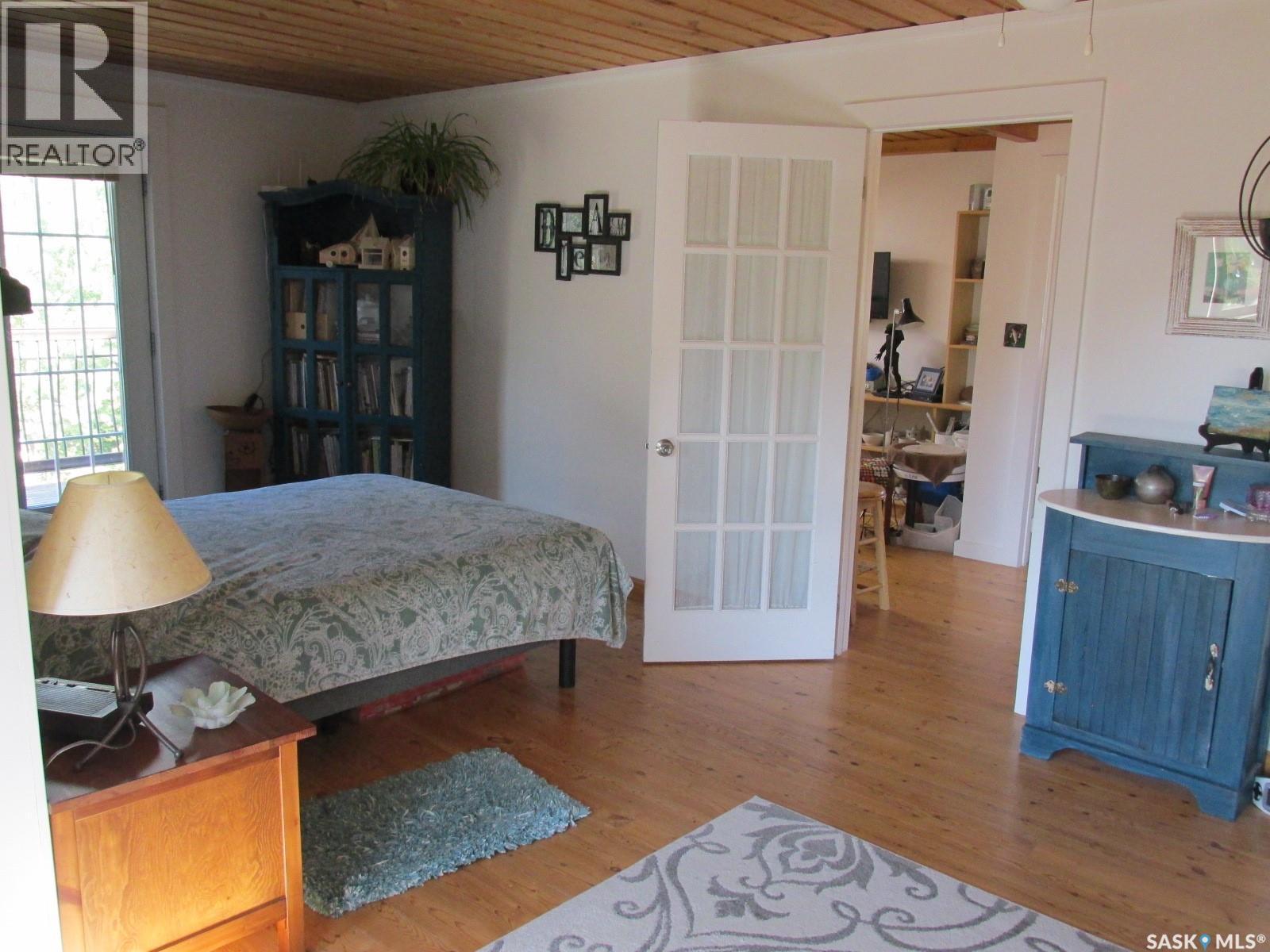 701 Pine Drive, Tobin Lake, SK - Indoor Photo Showing Bedroom
