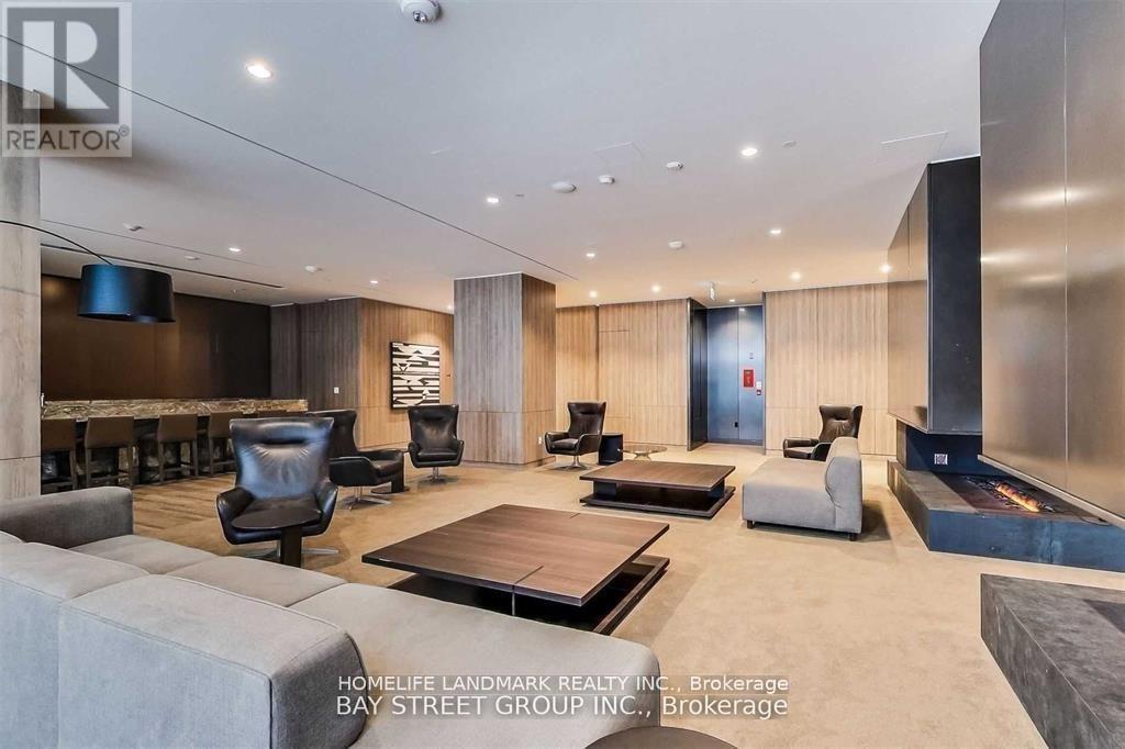 1113 - 27 Bathurst Street, Toronto, ON - Indoor