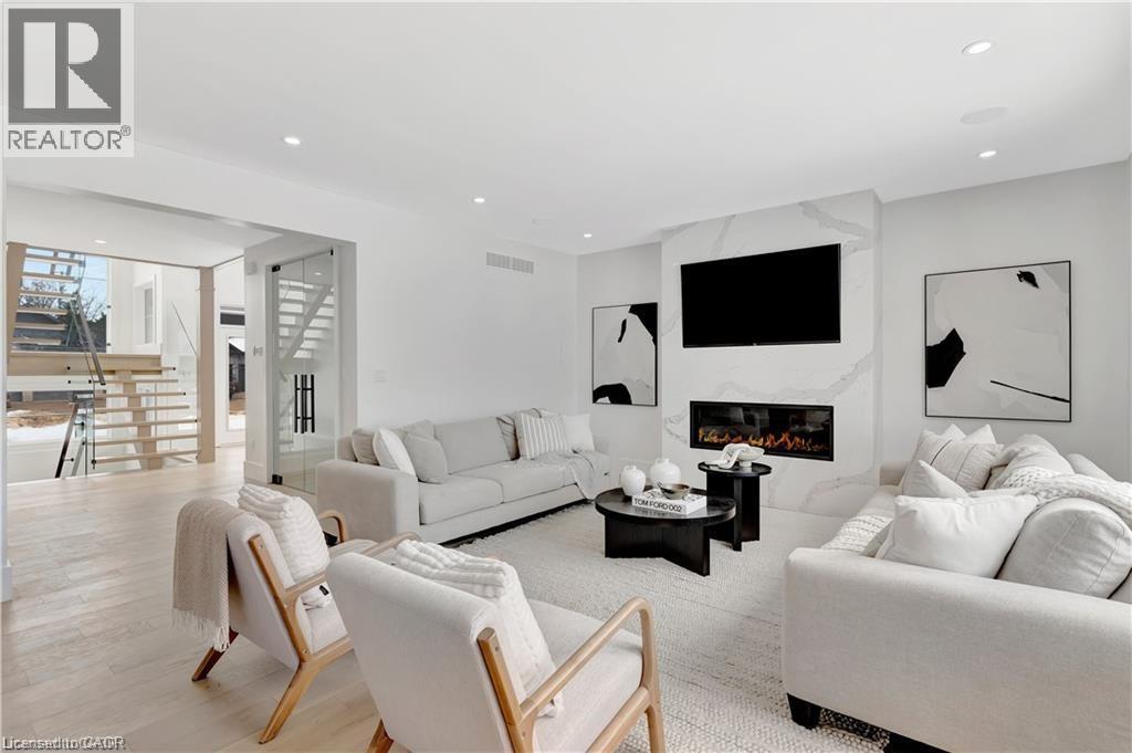 Lot 1 Avery Place, Milverton, ON - Indoor Photo Showing Living Room With Fireplace