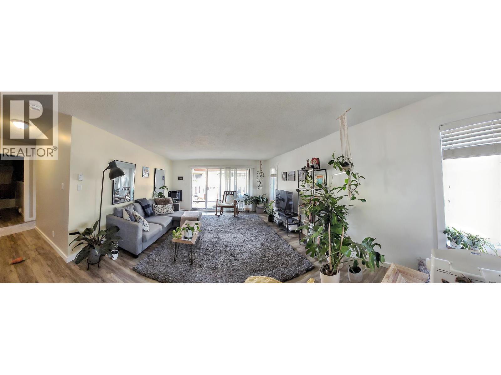 717 12Th Avenue Unit# 8, Invermere, BC - Indoor