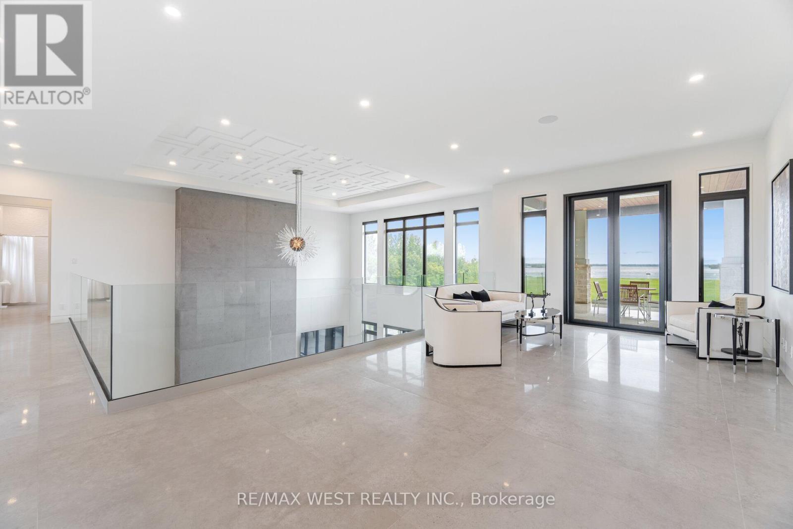 83 Navigation Drive, Prince Edward County, ON - Indoor Photo Showing Other Room