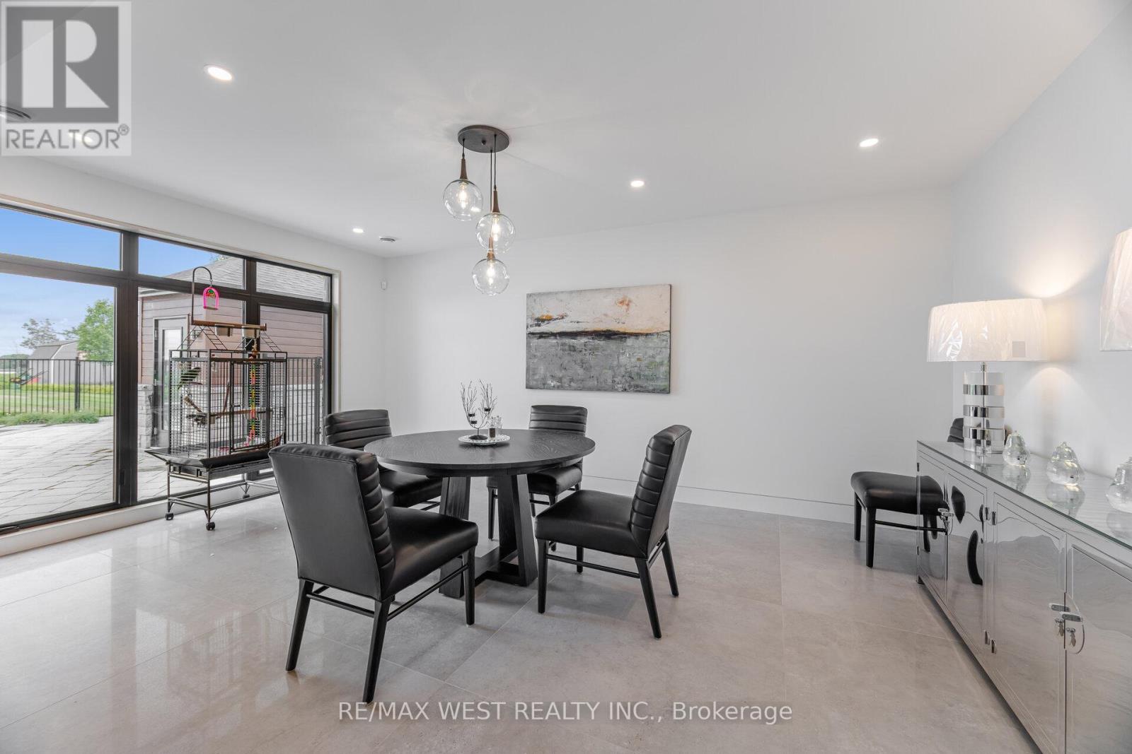 83 Navigation Drive, Prince Edward County, ON - Indoor Photo Showing Dining Room