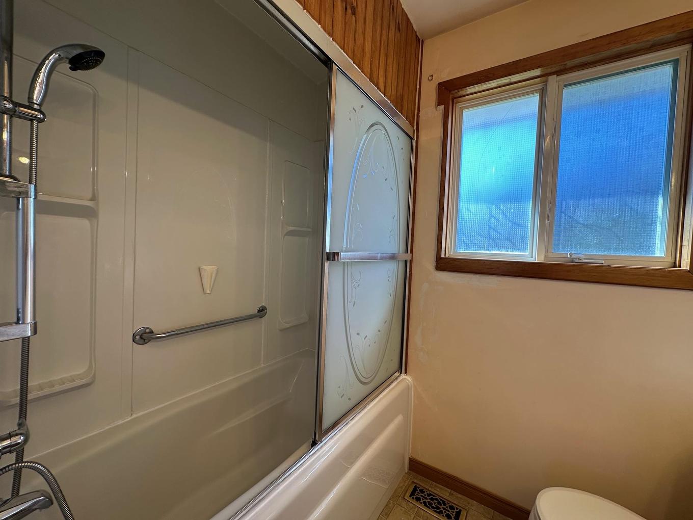 4 East Grove Crescent, Terrace Bay, ON - Indoor Photo Showing Other Room