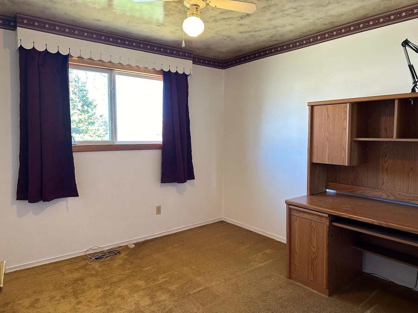 4 East Grove Crescent, Terrace Bay, ON - Indoor