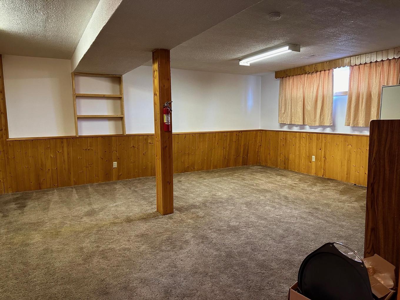 4 East Grove Crescent, Terrace Bay, ON - Indoor