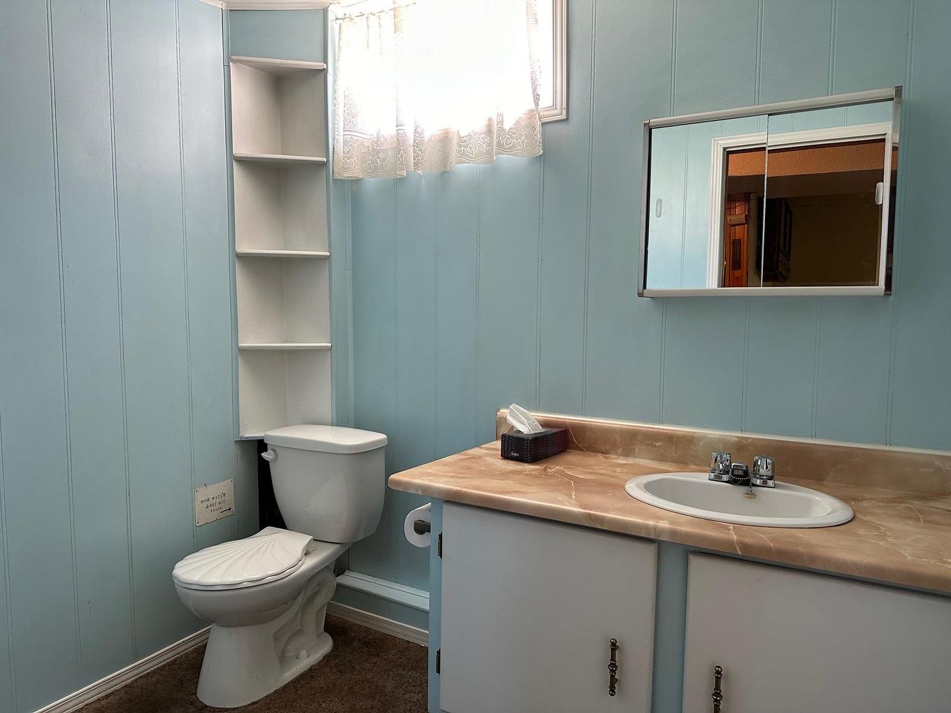 4 East Grove Crescent, Terrace Bay, ON - Indoor Photo Showing Bathroom