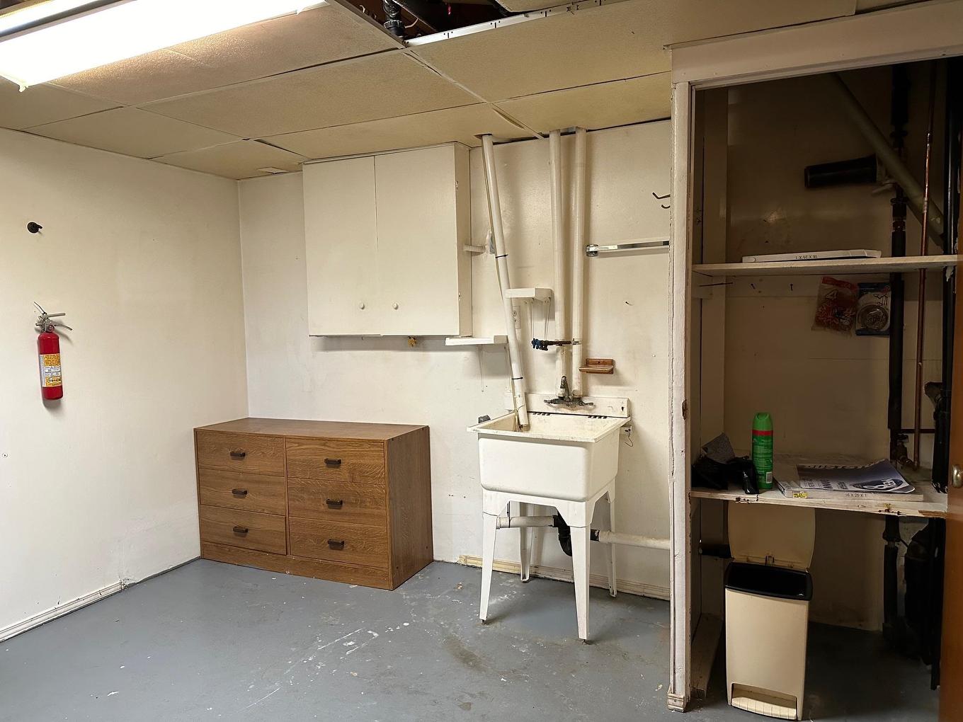 4 East Grove Crescent, Terrace Bay, ON - Indoor