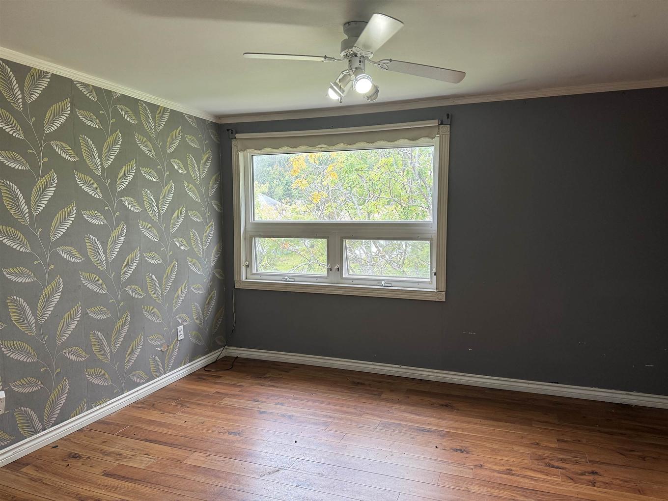 3 Ross Ave, Marathon, ON - Indoor Photo Showing Other Room