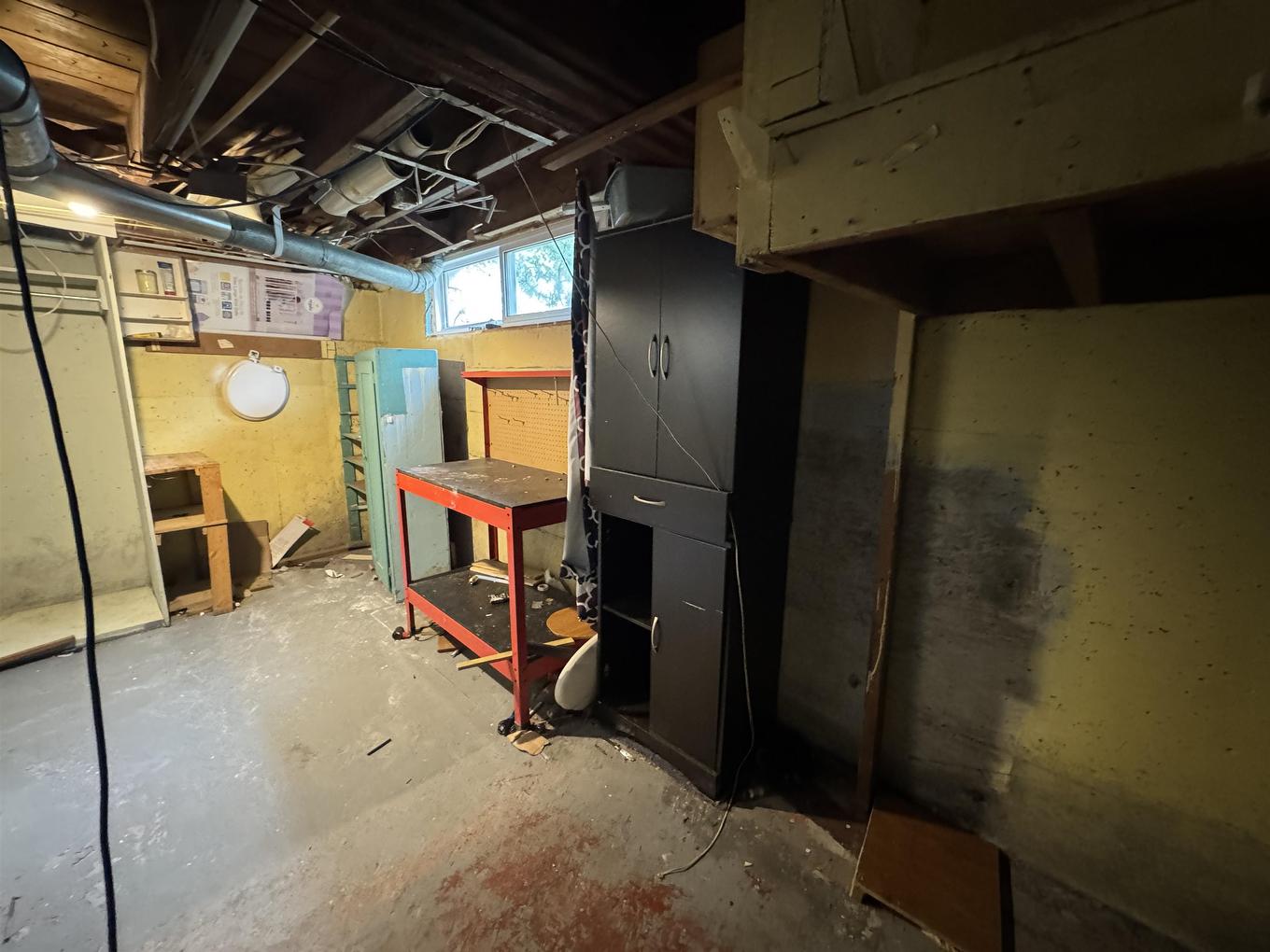 3 Ross Ave, Marathon, ON - Indoor Photo Showing Basement