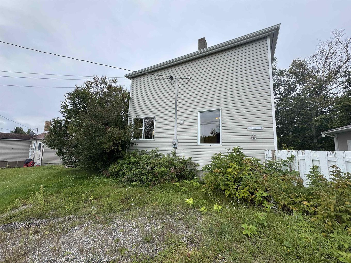 3 Ross Ave, Marathon, ON - Outdoor With Exterior