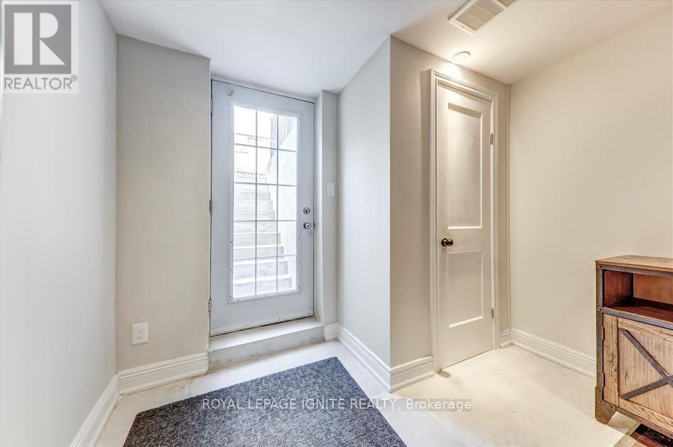 26 Halfmoon Square, Toronto, ON - Indoor Photo Showing Other Room