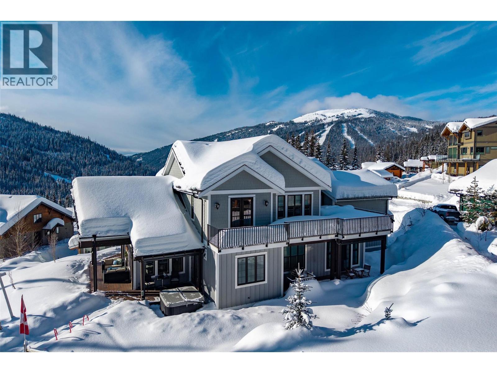 5411 Lookout Ridge Place, Sun Peaks, BC - Outdoor With Facade