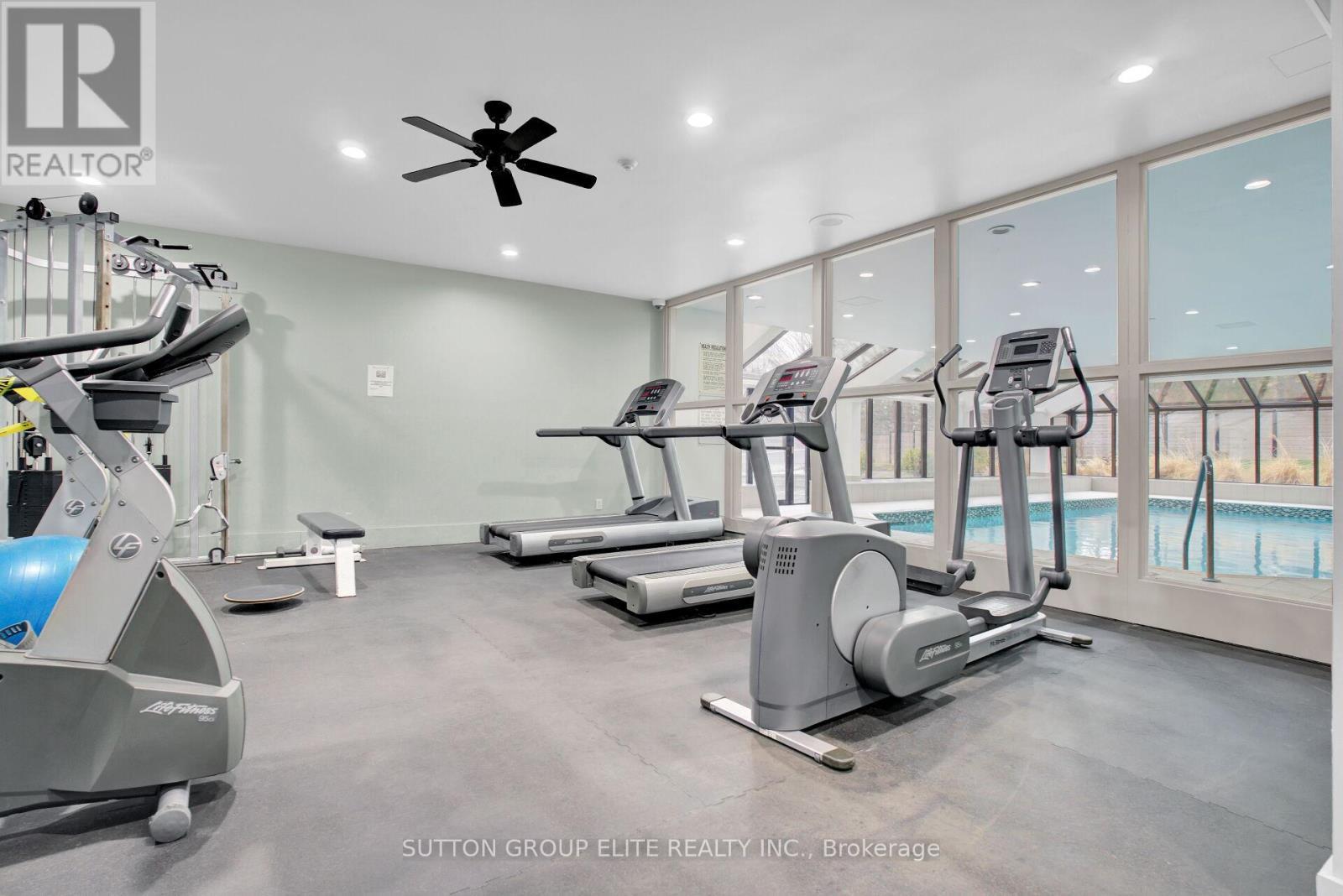 5 - 200 Robert Speck Parkway, Mississauga, ON - Indoor Photo Showing Gym Room