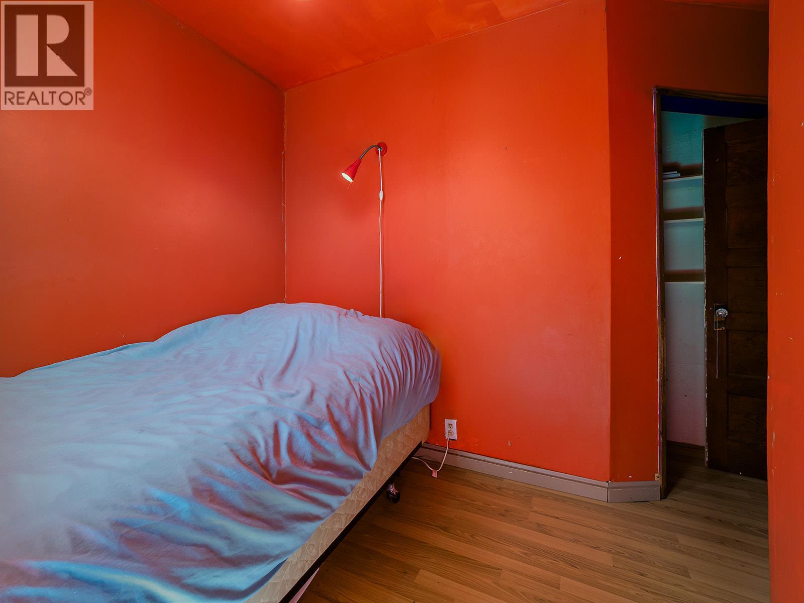 307 2Nd Avenue, Field, BC - Indoor Photo Showing Bedroom