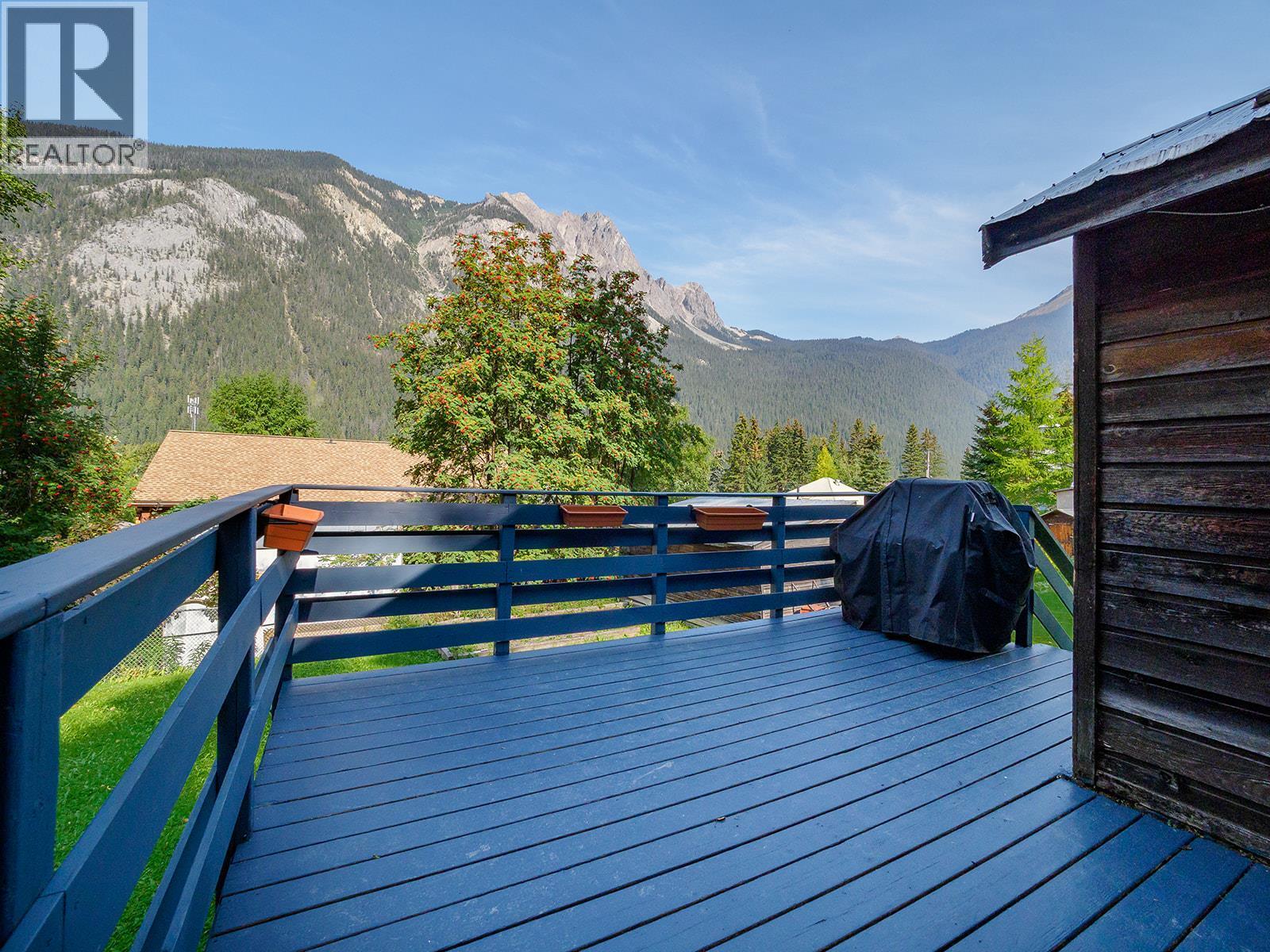 307 2Nd Avenue, Field, BC - Outdoor