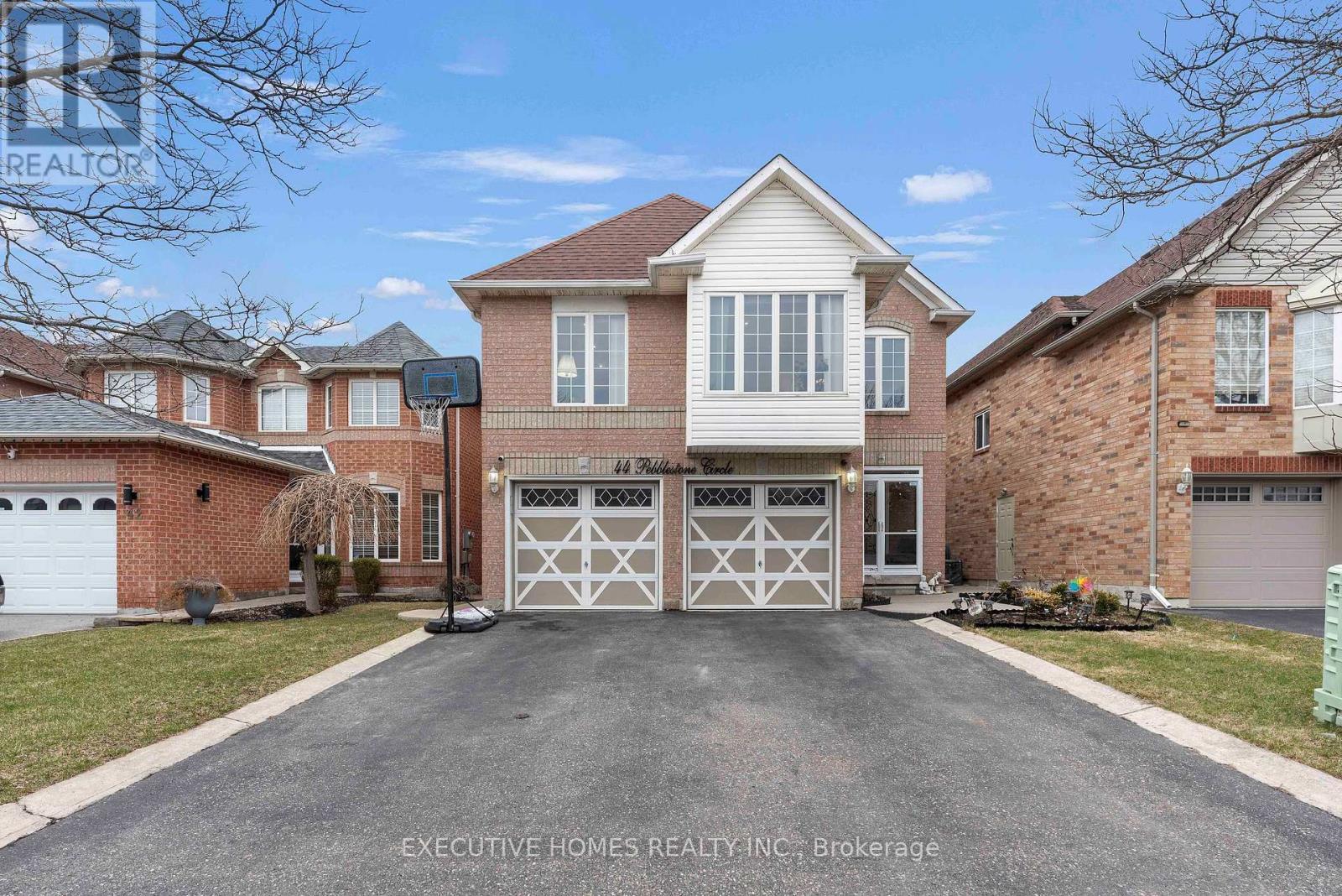 44 Pebblestone Circle, Brampton, ON - Outdoor With Facade