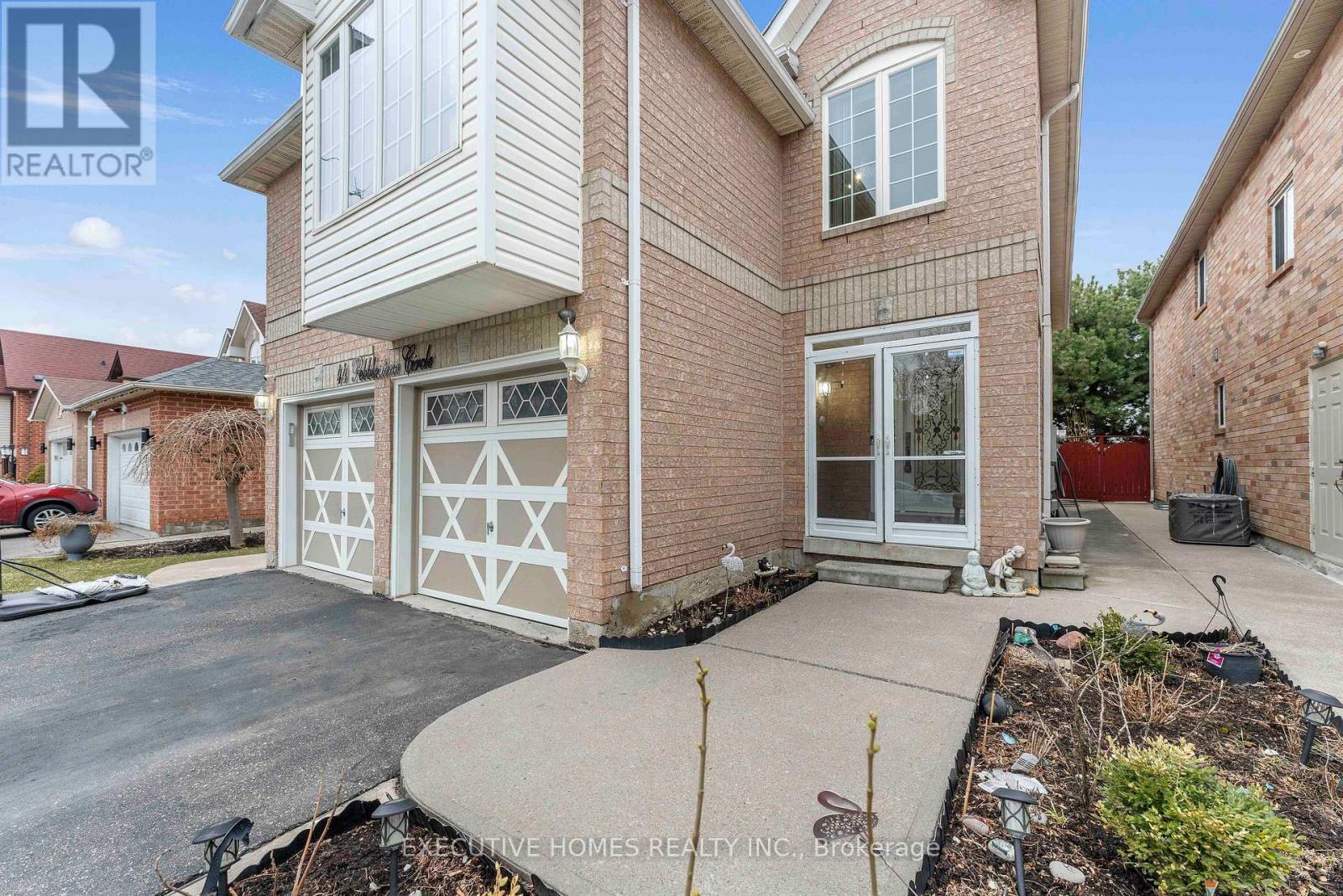 44 Pebblestone Circle, Brampton, ON - Outdoor