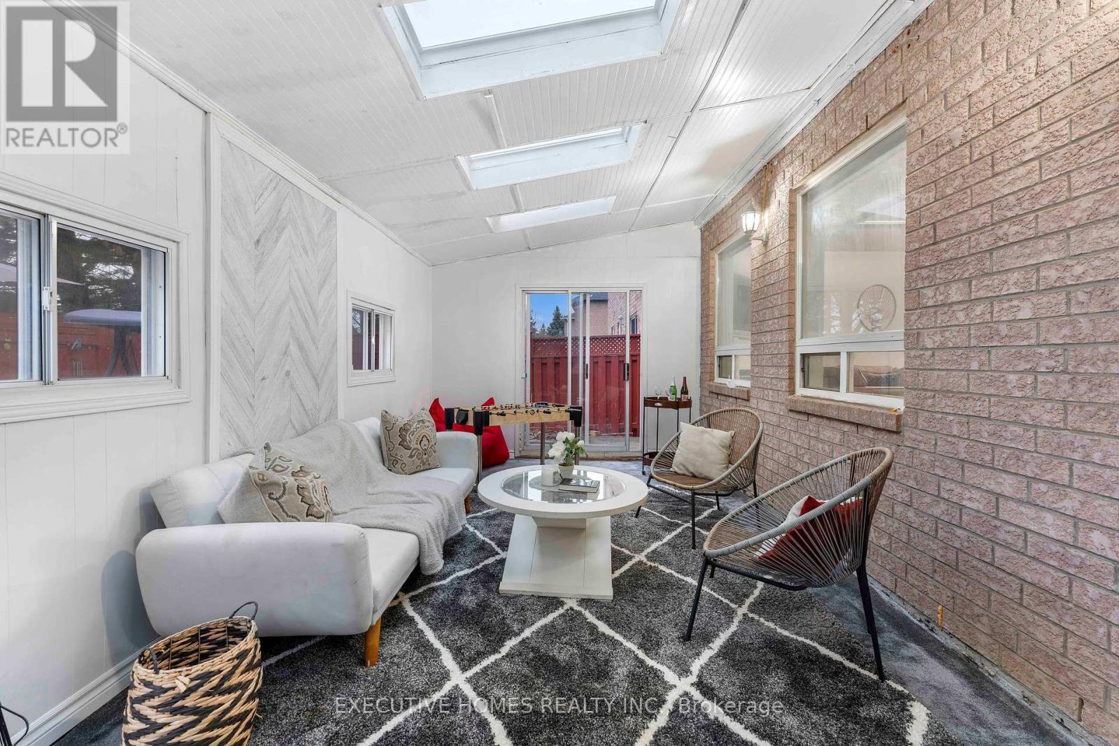 44 Pebblestone Circle, Brampton, ON - Indoor Photo Showing Other Room