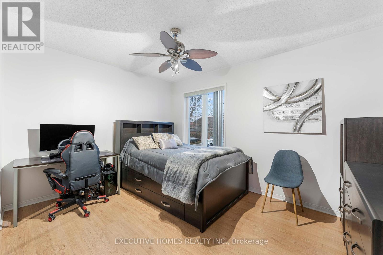 44 Pebblestone Circle, Brampton, ON - Indoor Photo Showing Bedroom