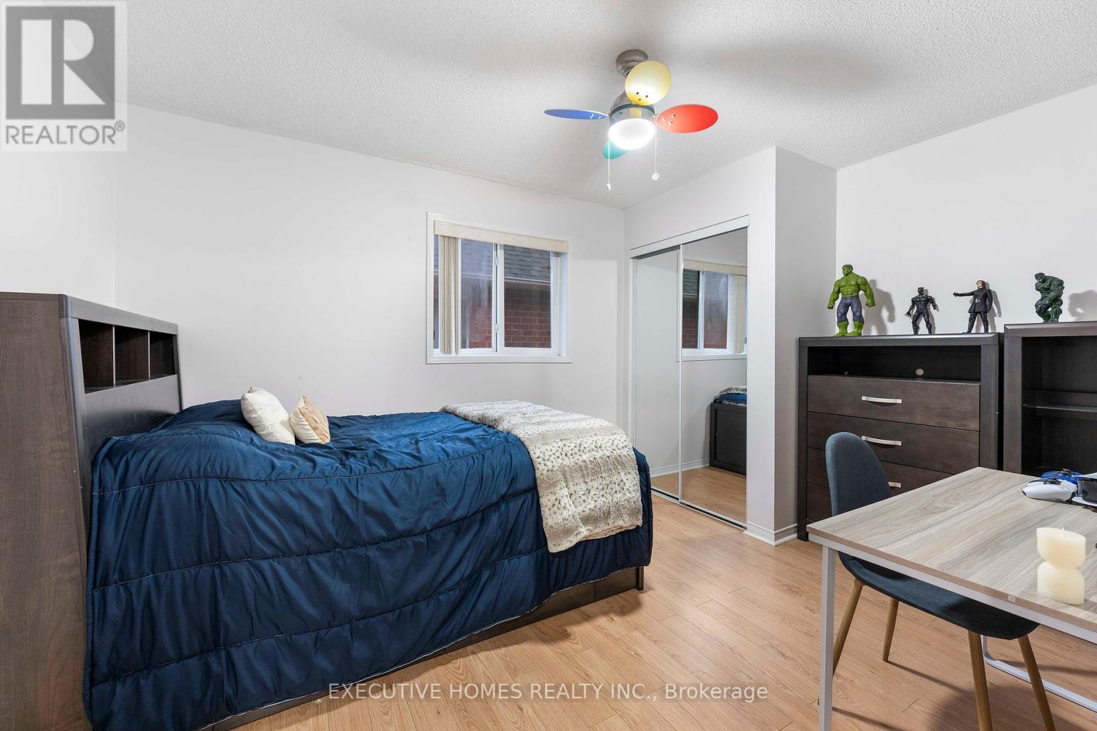 44 Pebblestone Circle, Brampton, ON - Indoor Photo Showing Bedroom