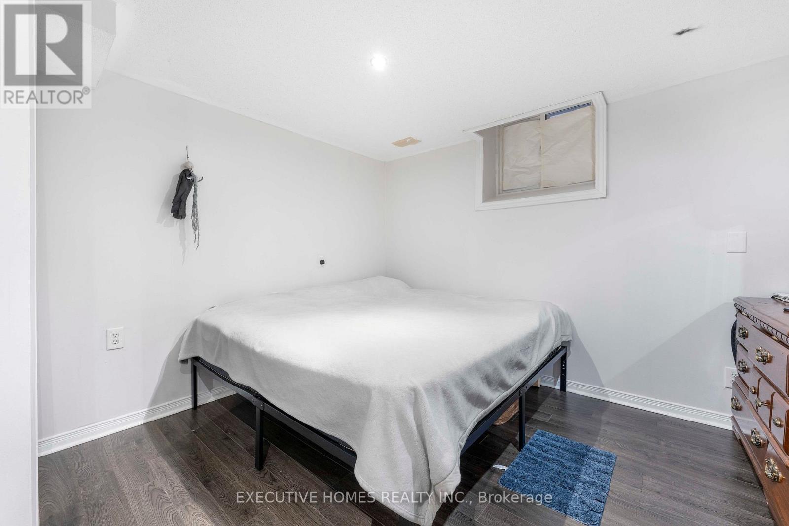44 Pebblestone Circle, Brampton, ON - Indoor Photo Showing Bedroom