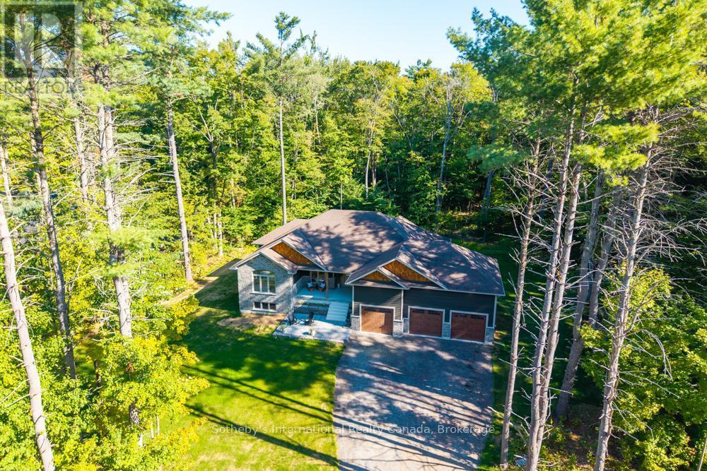 1030 Xavier Street, Gravenhurst (Morrison), ON - Outdoor