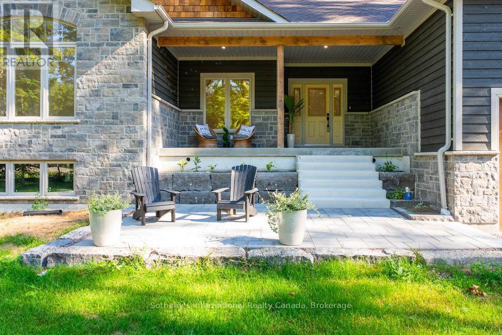 1030 Xavier Street, Gravenhurst (Morrison), ON - Outdoor With Deck Patio Veranda